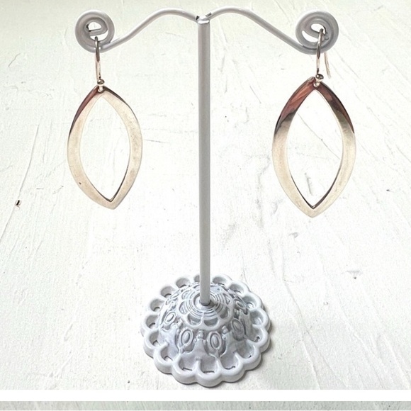 Sterling Silver Teardrop Dangle Earring - Picture 1 of 6